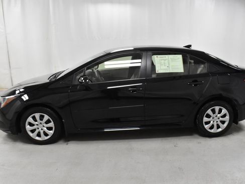 Used 2023 Toyota Corolla LE image 8