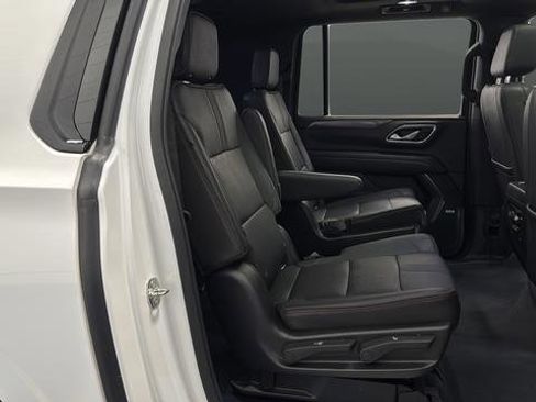 Used 2022 Chevrolet Suburban RST w/ Luxury Package AWD/4WD image 26