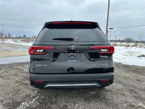 Used 2026 Toyota Grand Highlander Limited image 4