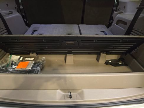 Used 2017 Chevrolet Tahoe LS AWD/4WD image 42