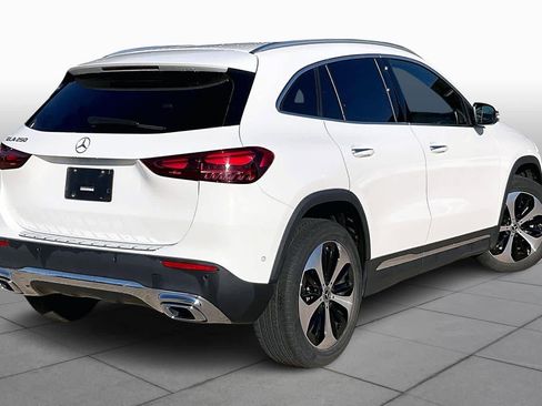 Used 2025 Mercedes-Benz GLA 250 image 14