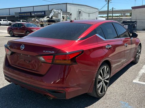 Used 2020 Nissan Altima 2.5 Platinum image 3