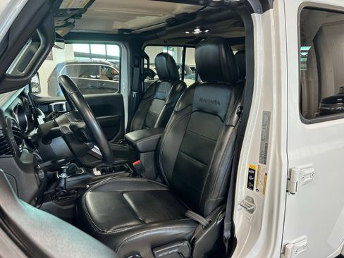 Used 2022 Jeep Wrangler Unlimited Sahara image 13