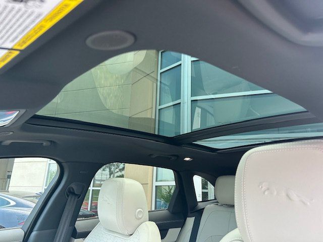 Used 2026 Jaguar F-PACE R-Dynamic S AWD/4WD image 18