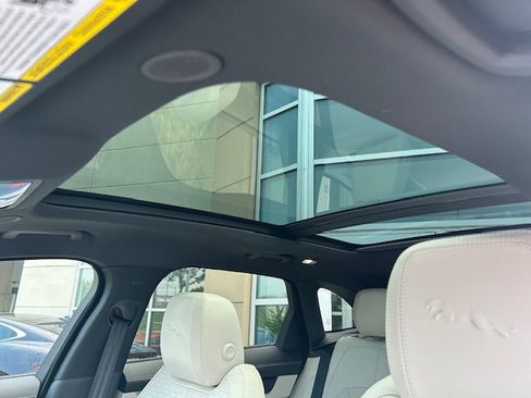 Used 2026 Jaguar F-PACE R-Dynamic S image 18