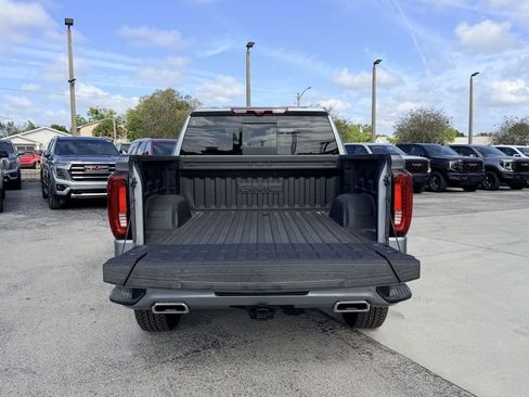 New 2026 GMC Sierra 1500 AT4 w/ AT4 Premium Package AWD/4WD image 12
