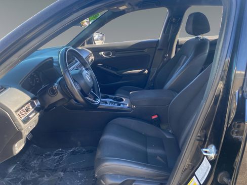 Used 2023 Honda Civic Sport image 9