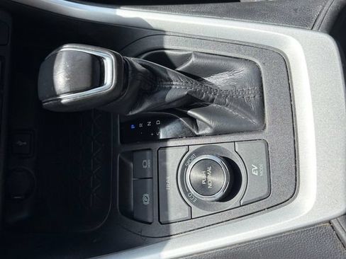 Used 2022 Toyota RAV4 SE w/ Convenience Package AWD/4WD image 28