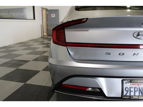 Used 2020 Hyundai Sonata SE image 12