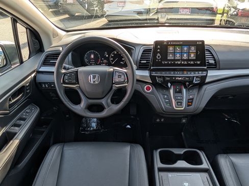 Used 2025 Honda Odyssey EX-L image 17