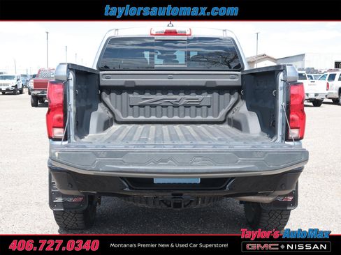 Used 2024 Chevrolet Colorado ZR2 w/ ZR2 Convenience Package III AWD/4WD image 43