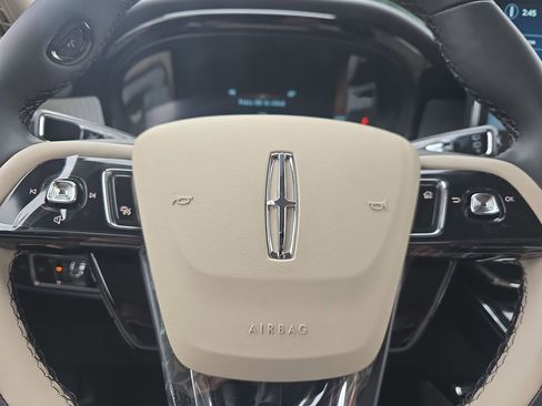 New 2026 Lincoln Corsair Premiere AWD/4WD image 20
