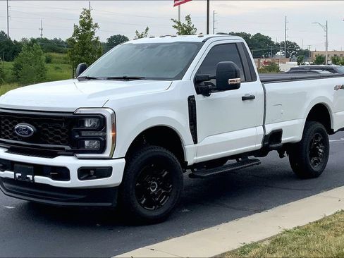 Used 2025 Ford F250 XL w/ STX Appearance Package AWD/4WD image 5