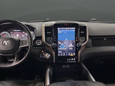 Used 2022 RAM 1500 Laramie AWD/4WD image 10