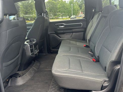 Used 2021 RAM 1500 Big Horn AWD/4WD image 12