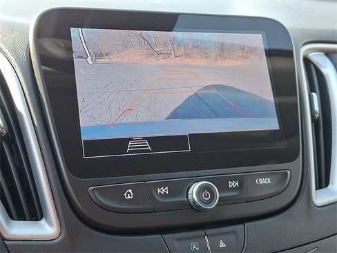 Used 2024 Chevrolet Malibu LT image 18