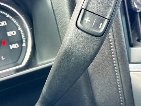 Used 2019 Chevrolet Silverado 1500 LT w/ Texas Edition image 14