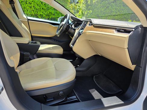 Used 2013 Tesla Model S image 27