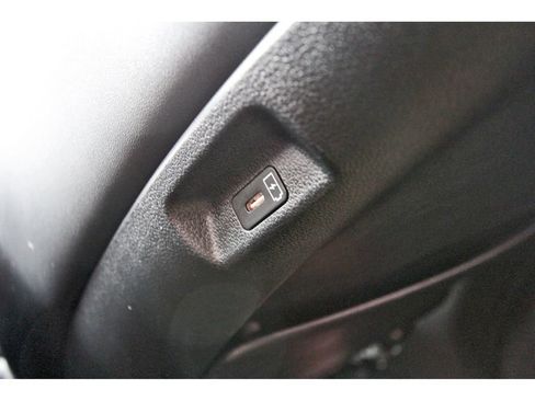Used 2025 Hyundai Santa Fe SEL FWD image 16