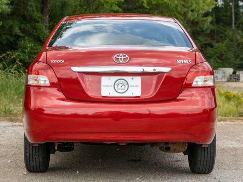 Used 2010 Toyota Yaris Sedan FWD image 7