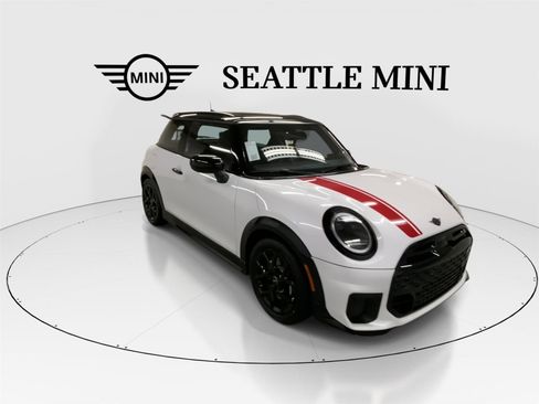 New 2026 MINI Cooper S image 2