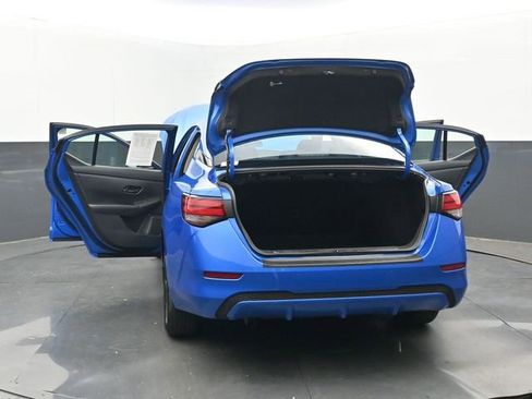 Used 2024 Nissan Sentra SV FWD image 35