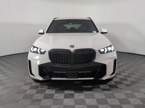 New 2026 BMW X5 xDrive50e w/ M Sport Package image 5