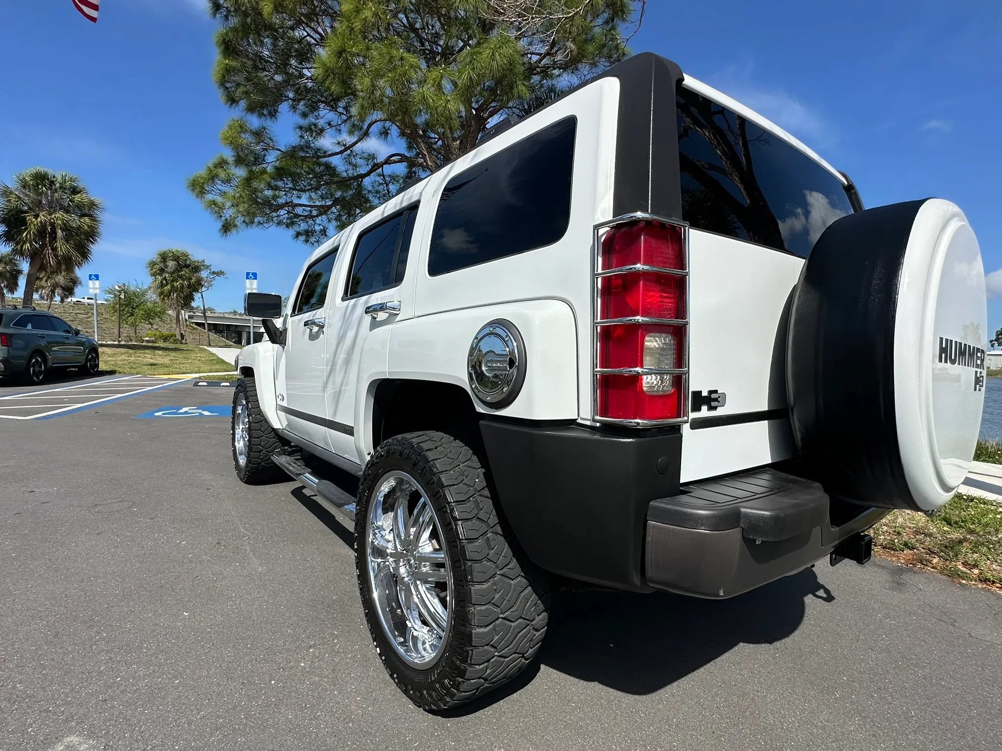 Used 2006 HUMMER H3 AWD/4WD image 7
