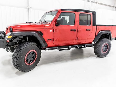 Used 2020 Jeep Gladiator Sport w/ Quick Order Package 24S AWD/4WD image 3