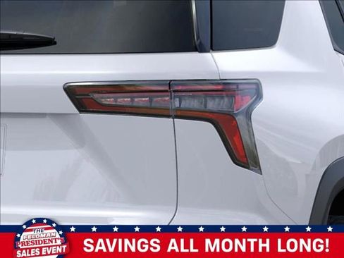 New 2026 Chevrolet Equinox LT w/ LPO, Floor Liner Package image 11