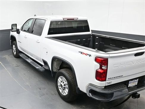 Used 2024 Chevrolet Silverado 2500 LT image 36