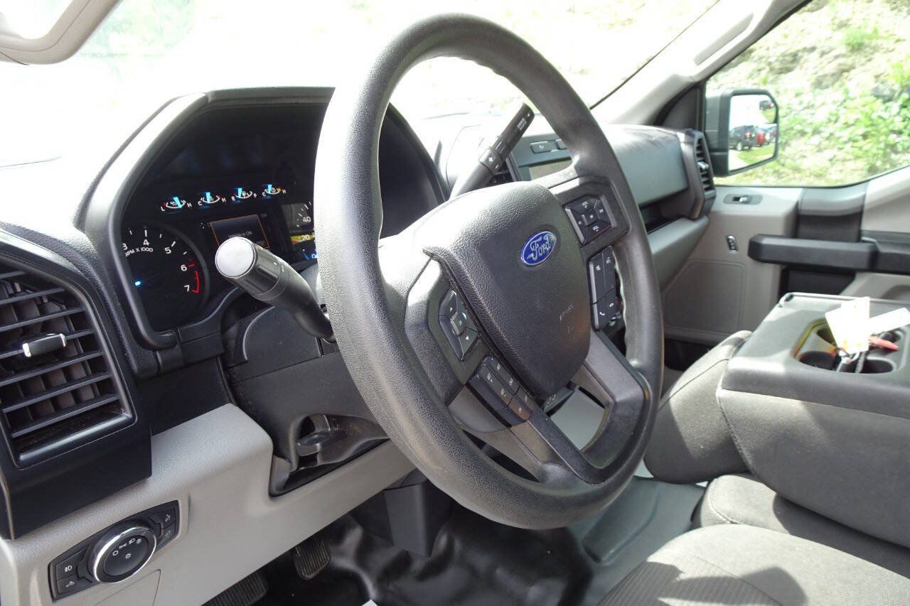 Used 2019 Ford F150 XL w/ Equipment Group 101A Mid AWD/4WD image 14