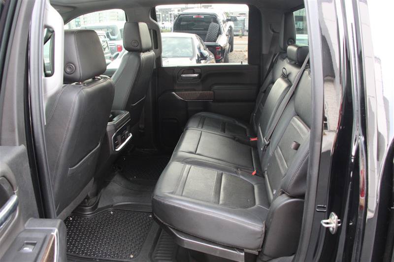 Used 2022 GMC Sierra 2500 Denali w/ Denali Black Diamond Edition AWD/4WD image 22