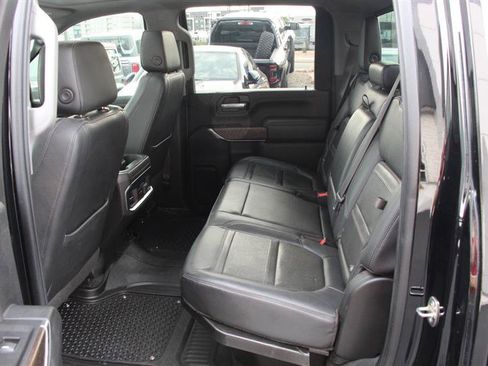 Used 2022 GMC Sierra 2500 Denali w/ Denali Black Diamond Edition AWD/4WD image 22