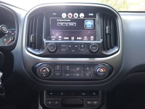 Used 2016 Chevrolet Colorado Z71 AWD/4WD image 34