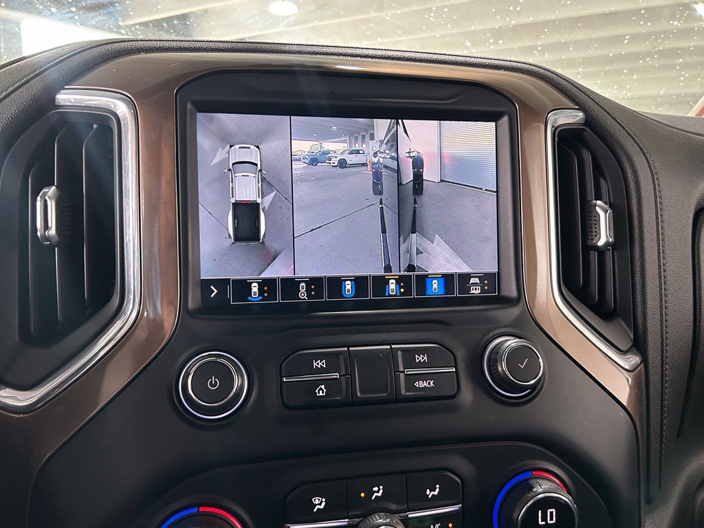 Used 2021 Chevrolet Silverado 3500 High Country AWD/4WD image 21