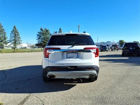 Used 2023 GMC Acadia SLT image 6