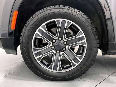 Used 2022 Jeep Wagoneer Series III w/ Convenience Group I image 8