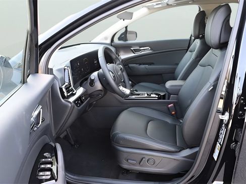 Used 2025 Kia Sportage SX FWD image 13