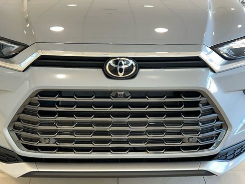 New 2026 Toyota Grand Highlander AWD Hybrid image 4