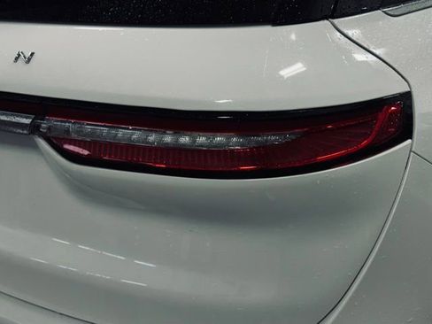 Used 2022 Lincoln Corsair Standard w/ Equipment Group 101A image 7