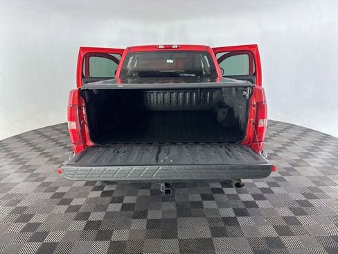 Used 2010 Chevrolet Silverado 1500 LT w/ Interior Plus Package AWD/4WD image 18