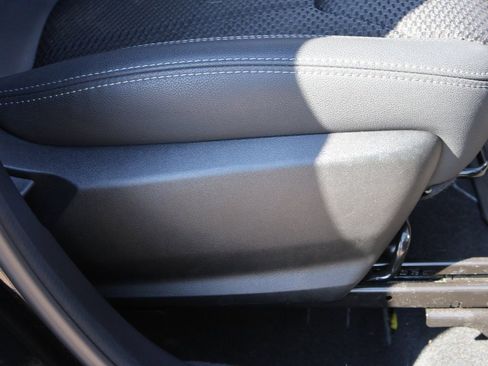 Used 2023 Subaru Forester Premium image 11