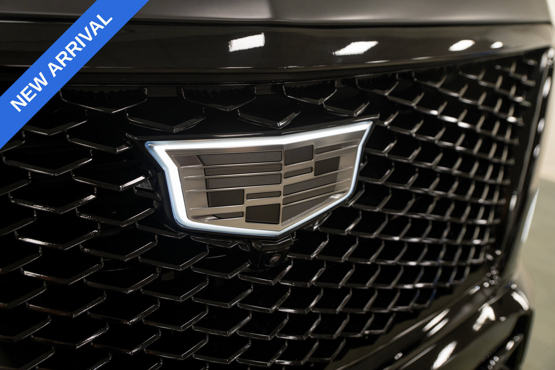 Used 2026 Cadillac Escalade ESV V w/ LPO, ONYX Package AWD/4WD image 50