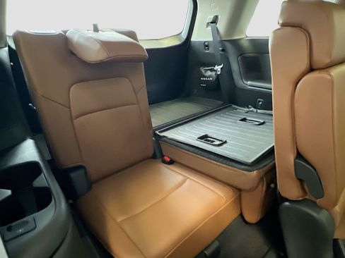 Used 2024 Nissan Pathfinder Platinum w/ Cargo Package FWD image 27