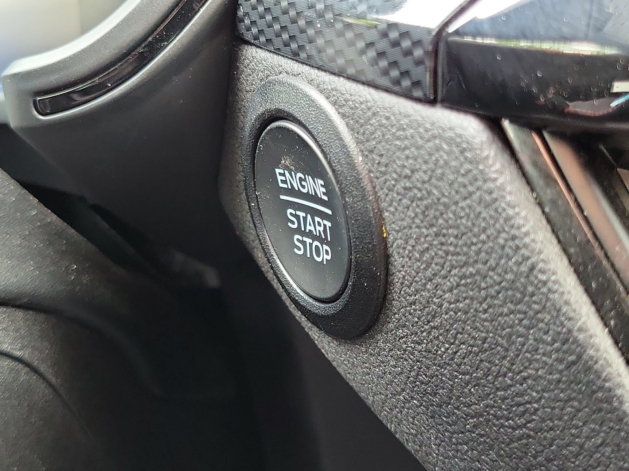 Used 2025 Ford Escape ST-Line Select AWD/4WD image 16