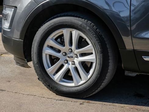 Used 2019 Ford Explorer XLT w/ Equipment Group 201A image 63