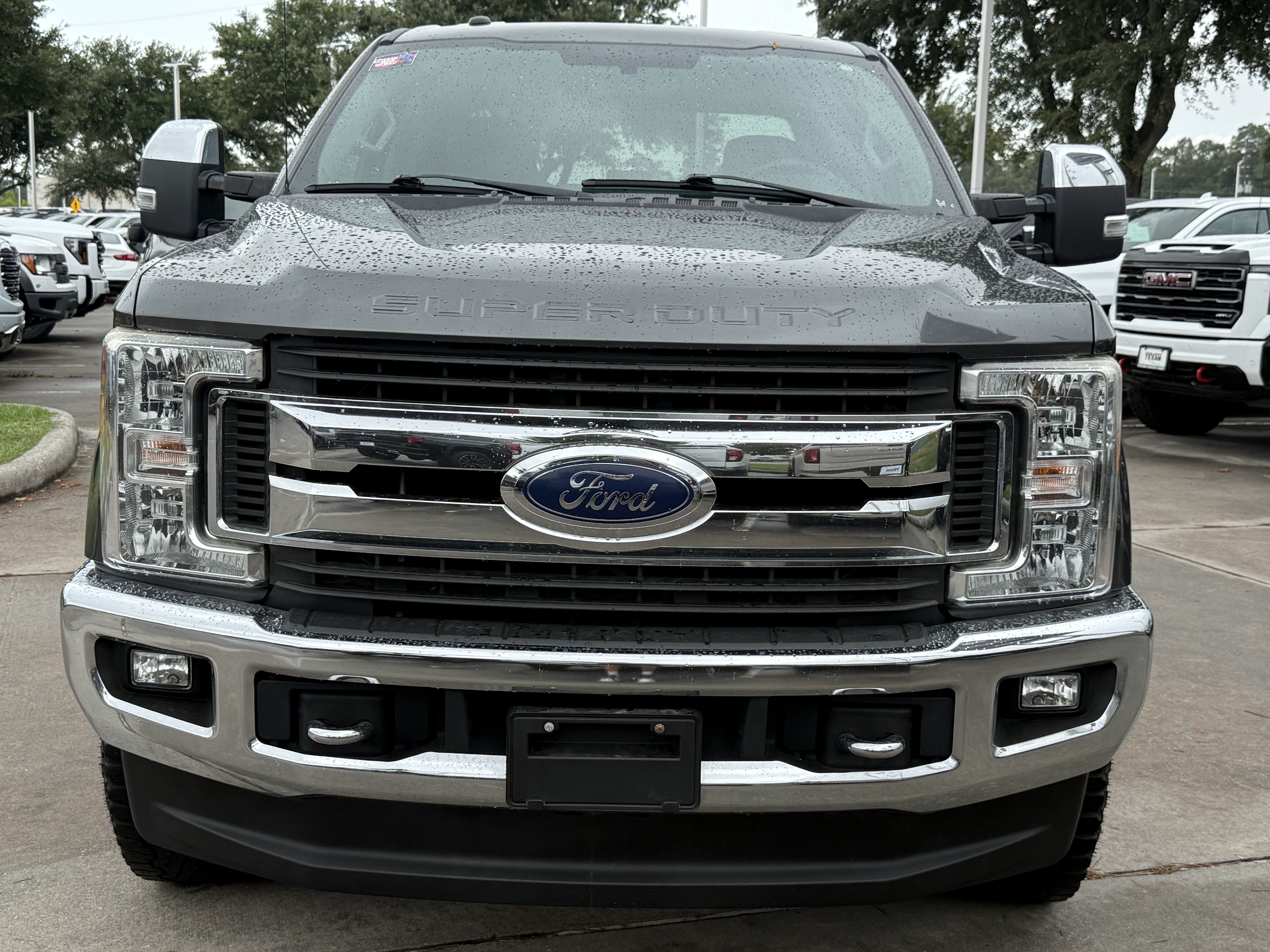Used 2017 Ford F250 XLT w/ XLT Premium Package AWD/4WD image 10