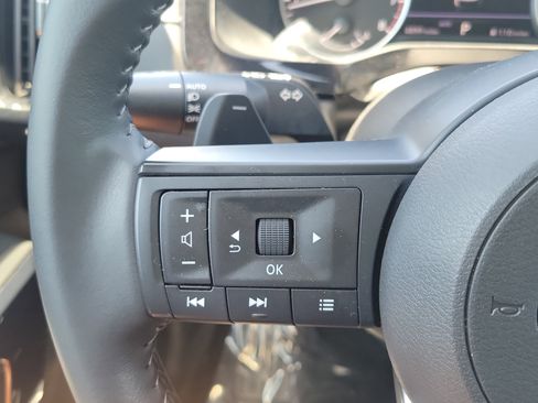 Used 2025 Nissan Pathfinder SV w/ Cargo Package AWD/4WD image 23