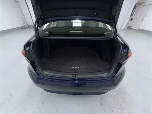 Certified 2022 Toyota Corolla LE w/ Carpet Mat Package (TMS) FWD image 17